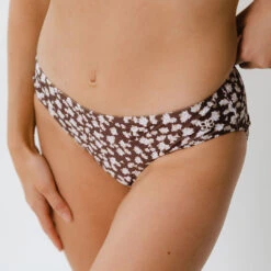 Wailea Floral Hipster Bottoms 13 Wailea Floral Hipster Bottoms -Albionfit Store 369A0012final