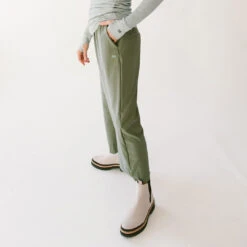 Audrey Wide Leg Pants, Sage -Albionfit Store 369A0050final 7a4c1242 f328 456c 8b4a 69fd91ff9035