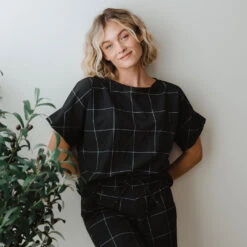 Boss Crop Tee, Black Windowpane -Albionfit Store 369A0656final