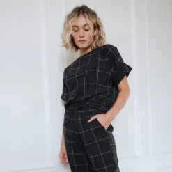 Boss Crop Tee, Black Windowpane -Albionfit Store 369A0701final