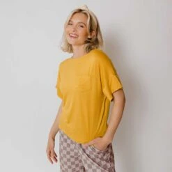 Boxy Tee, Mustard -Albionfit Store 369A1434final f92ed330 a5b7 454a b5f6 3fcbb3cf8c6f