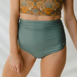 Sea Salt Ruched High-Waisted Bottoms -Albionfit Store 369A3329final