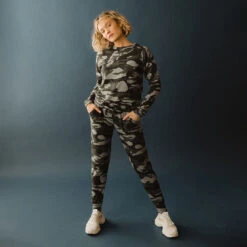 Campus Crew, Grey Camo -Albionfit Store 369A3929final dba42fba 06dd 4334 9f9b aec1496971bf