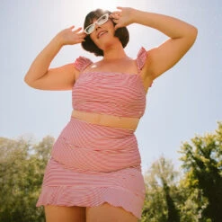 Cherry Bella Crop -Albionfit Store 369A3963final