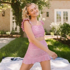 Cherry Bella Crop -Albionfit Store 369A4056final