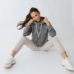 City Pullover, Charcoal -Albionfit Store 369A4061final