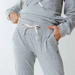 Travel Joggers, Heather Grey -Albionfit Store 369A4201final