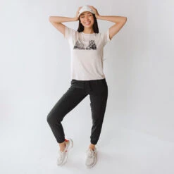 Paris Tee, Cream -Albionfit Store 369A5269final 1