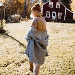 Vermont Duster, Blue -Albionfit Store 369A7602final