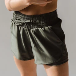 Lunge Shorts, Olive -Albionfit Store 369A8221final 0c7fdd8b 7834 46ca a29c 1d87a10dc60f 1