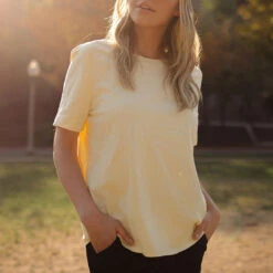 Boyfriend Tee, Yellow -Albionfit Store 369A8229