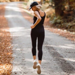 Intention Compression 3/4 Leggings, Black -Albionfit Store 369A8308finnal