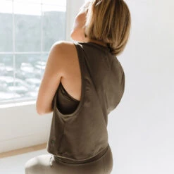 Venus Tank, Olive 14 Venus Tank, Olive -Albionfit Store 369A8353final