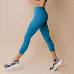 Intention Flow 3/4 Leggings, Cobalt -Albionfit Store 369A8403final