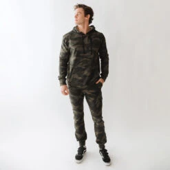 Men's At Ease Joggers, Green Camo -Albionfit Store 369A8827final
