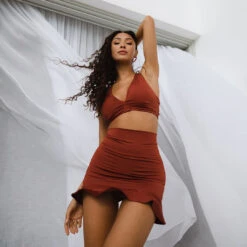 Shock Crop, Cinnamon -Albionfit Store 369A9195final f2f4f803 75b4 4008 85da 67629f15ed59