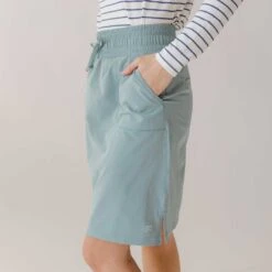 The Away Skirt, Sea Breeze -Albionfit Store 369A9468final 16ec3af3 ce3b 4ac4 ae16 c526e301ae45