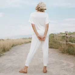 Serenity Harem Joggers, Ivory 20 Serenity Harem Joggers, Ivory -Albionfit Store 89A9345finnal 36a89059 70ca 4e1d b159 62c3284d4408