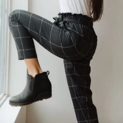 Black Windowpane Bow Belt Capri -Albionfit Store BOW BELT CAPRI BLACK WINDOWPANE 4