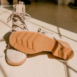 Sorel Cate Lace Suede, Omega Taupe -Albionfit Store CATE LACE BOOTIE WEB 5