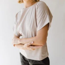 Boss Crop Tee, Cobblestone -Albionfit Store I2A9551final