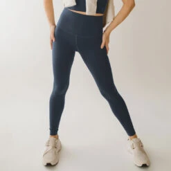 Intention Flow Leggings, Navy -Albionfit Store INTENTION FLOW LEGGINGS NAVY 3 252e8ad3 eaf0 4db1 a181 739e65f755dd