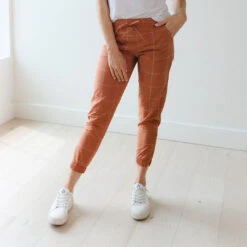 Rust Windowpane Jetsetters