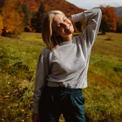 Serena Crop, Honeycomb 15 Serena Crop, Honeycomb -Albionfit Store SERENA CROP HONEYCOMB 2