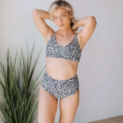 Cheetah High-Waisted Bottoms -Albionfit Store cheetah high waisted bottoms